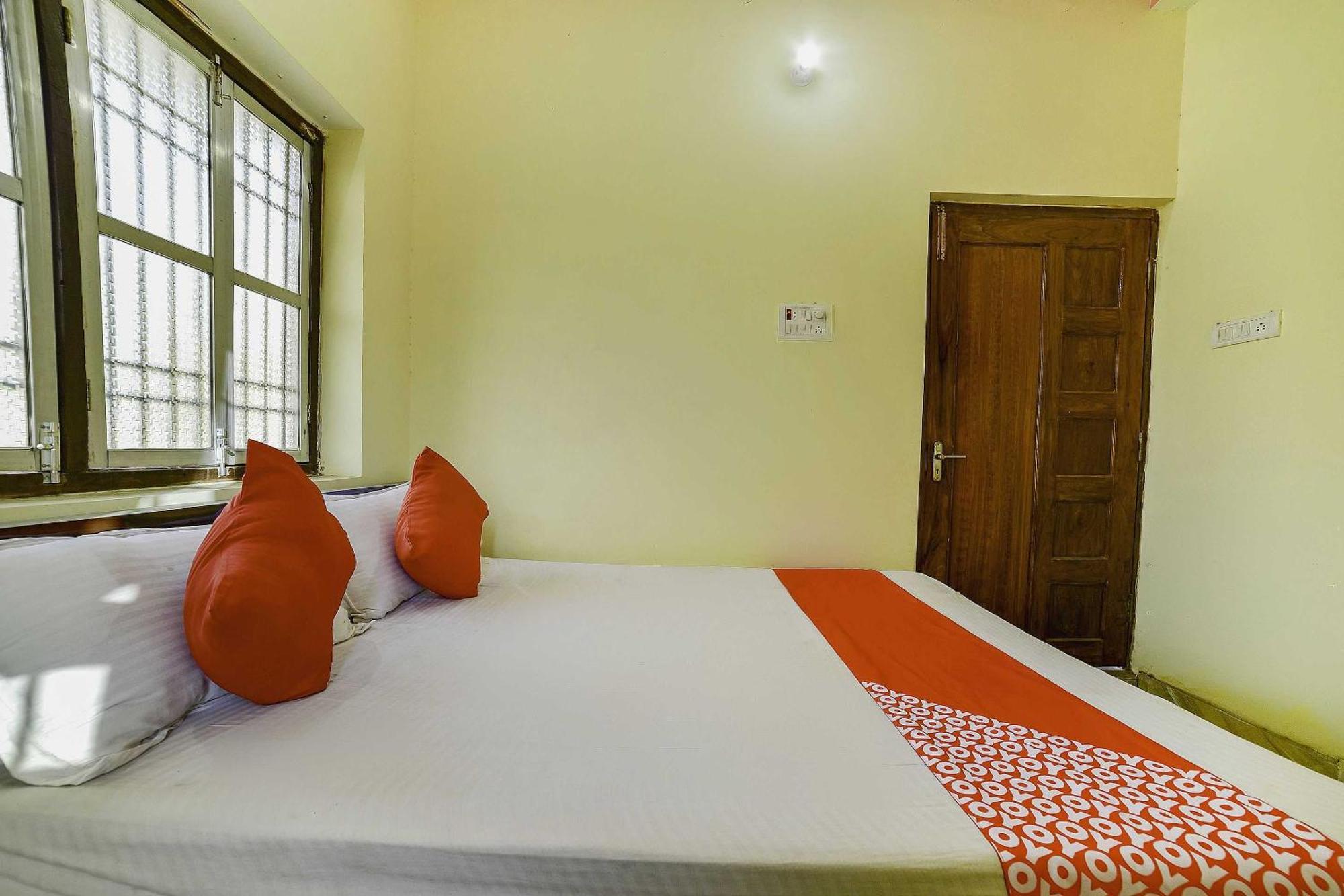 Oyo Flagship Ashoka Guest House Bihta Exterior photo