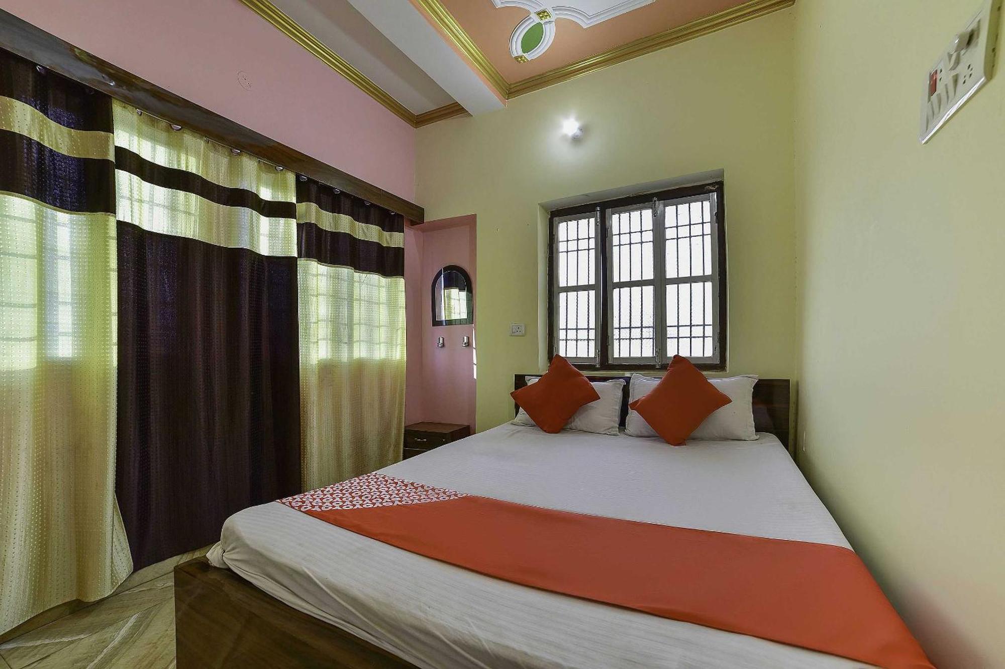 Oyo Flagship Ashoka Guest House Bihta Exterior photo